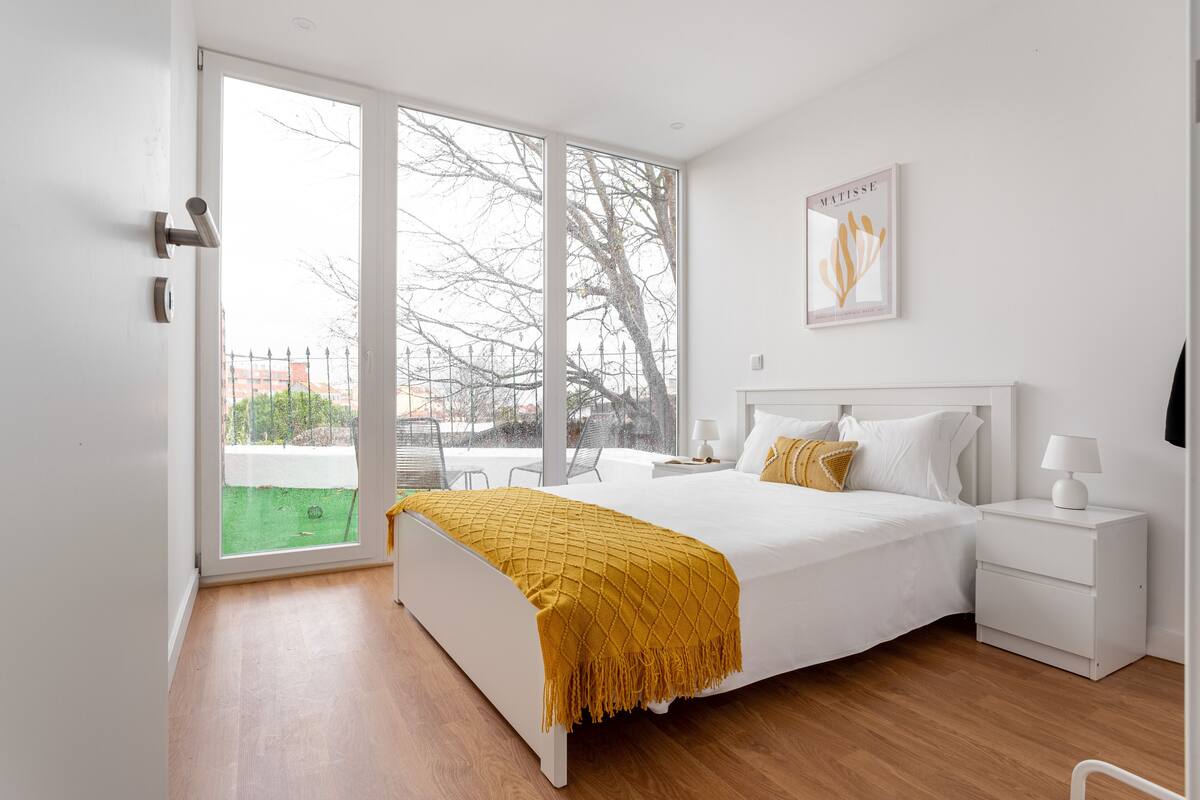 Apartment | Laptop workspace, iron/ironing board, free WiFi, bed sheets