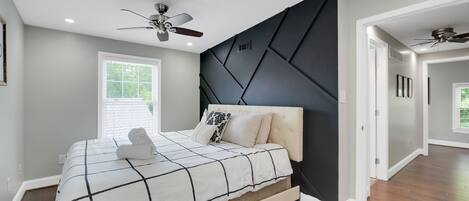 3 slaapkamers, een bureau, wifi, beddengoed