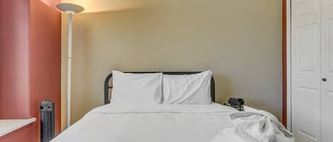 4 soverom, strykejern/-brett, wi-fi og sengetøy