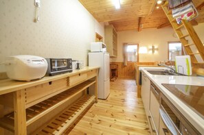 Køleskab, mikrobølgeovn