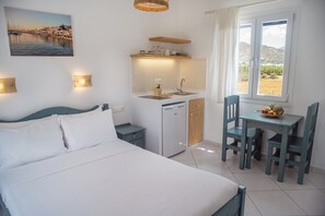 1 bedroom, in-room safe, desk, free WiFi