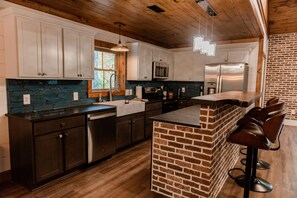 샬레, 침실 2개 | 전용 주방 | 냉장고, 전자레인지, 오븐, 식기 세척기