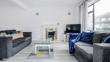 House | Living room