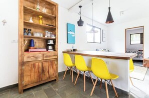 Interior - Casa Perto de Praias e Cachoeiras Litoral Sul SP Peruibe (Ana Dias)