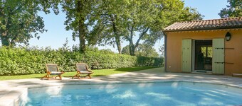 little house on the colline,swimming pool and petanque court 