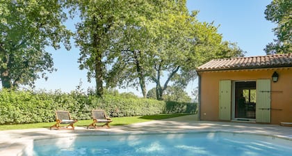 little house on the colline,swimming pool and petanque court