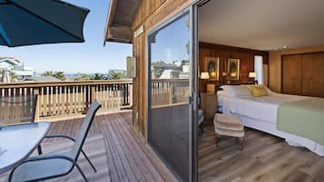 3 quartos, ferros/tábuas de passar roupa, berço de viagem, roupa de cama