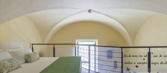 The Little House of Ognina