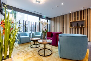Lobby sitting area - Serways Hotel Hösel (Ratingen)