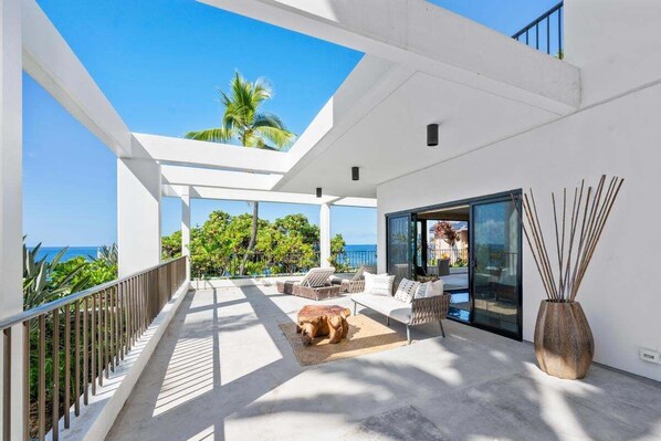 Terrace/patio - Primo Kona Condo 🐳 (Kailua Kona)