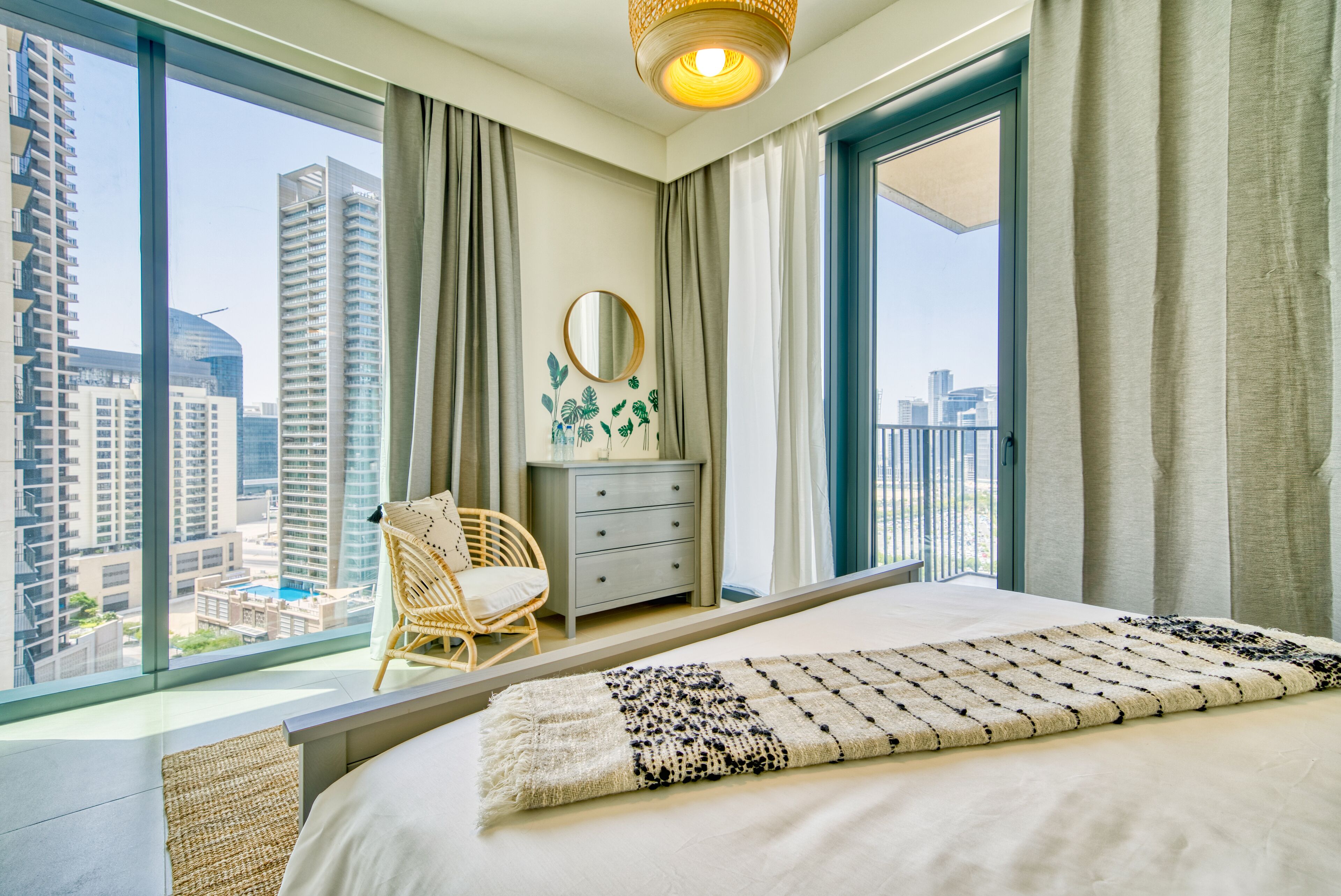 2 bedrooms, individually decorated, individually furnished