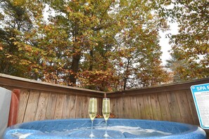 House, Multiple Beds (Seventh Heaven - Heavenly Retreat ) | Spa - Seventh Heaven - Heavenly Retreat (Great Cacapon)