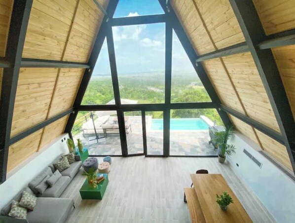 Interior - Green Villa In The Mountains close to Santo Domingo (Pedro Brand Playa Juan Dolio)