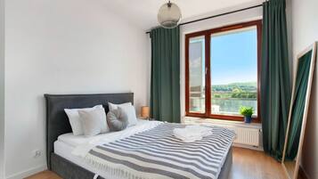 Premium Apartment | 2 bedrooms, iron/ironing board, free WiFi, bed sheets