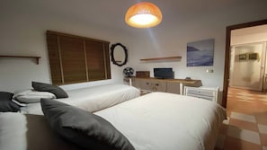 2 bedrooms, iron/ironing board, free WiFi, bed sheets - Casa Domi (Valle Gran Rey)