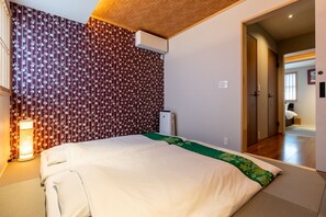 2 bedrooms, desk, iron/ironing board, free WiFi - Kyo Yoshinoya North Wing Modern Kyoto Machiya Ne / Kyoto Kyōto (Kyoto)