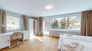 4 chambres, bureau, fer et planche à repasser, Wi-Fi