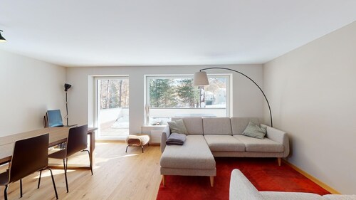 Im 2020 renovierte 5½-Zimmer Wohnung (106m2) im 1.