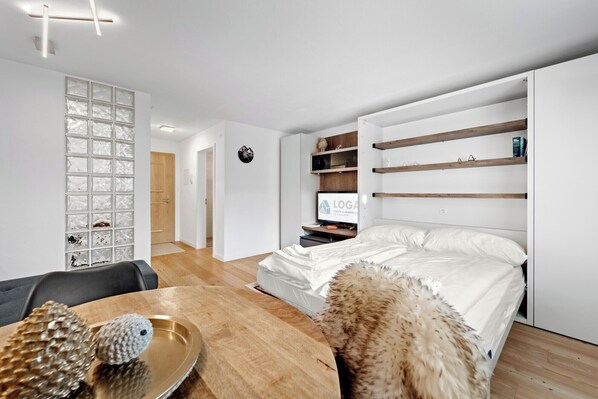 2 chambres, fer et planche à repasser, Wi-Fi, draps fournis