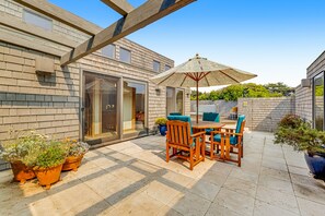 Outdoor dining - Oceanfront home with private hot tub, beautiful courtyard & shared pools/saunas (Sea Ranch)