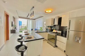 Kühlschrank, Herdplatte