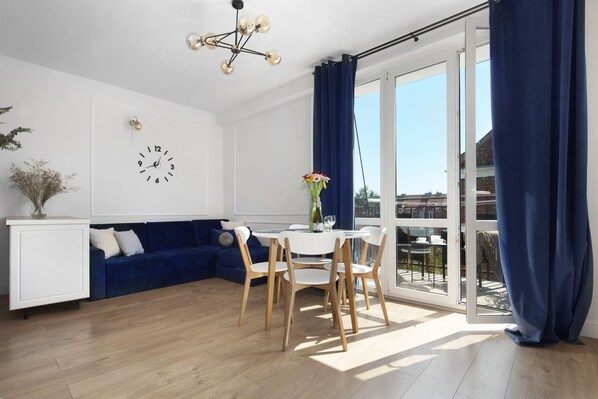 Deluxe-huoneisto | Oleskelualue