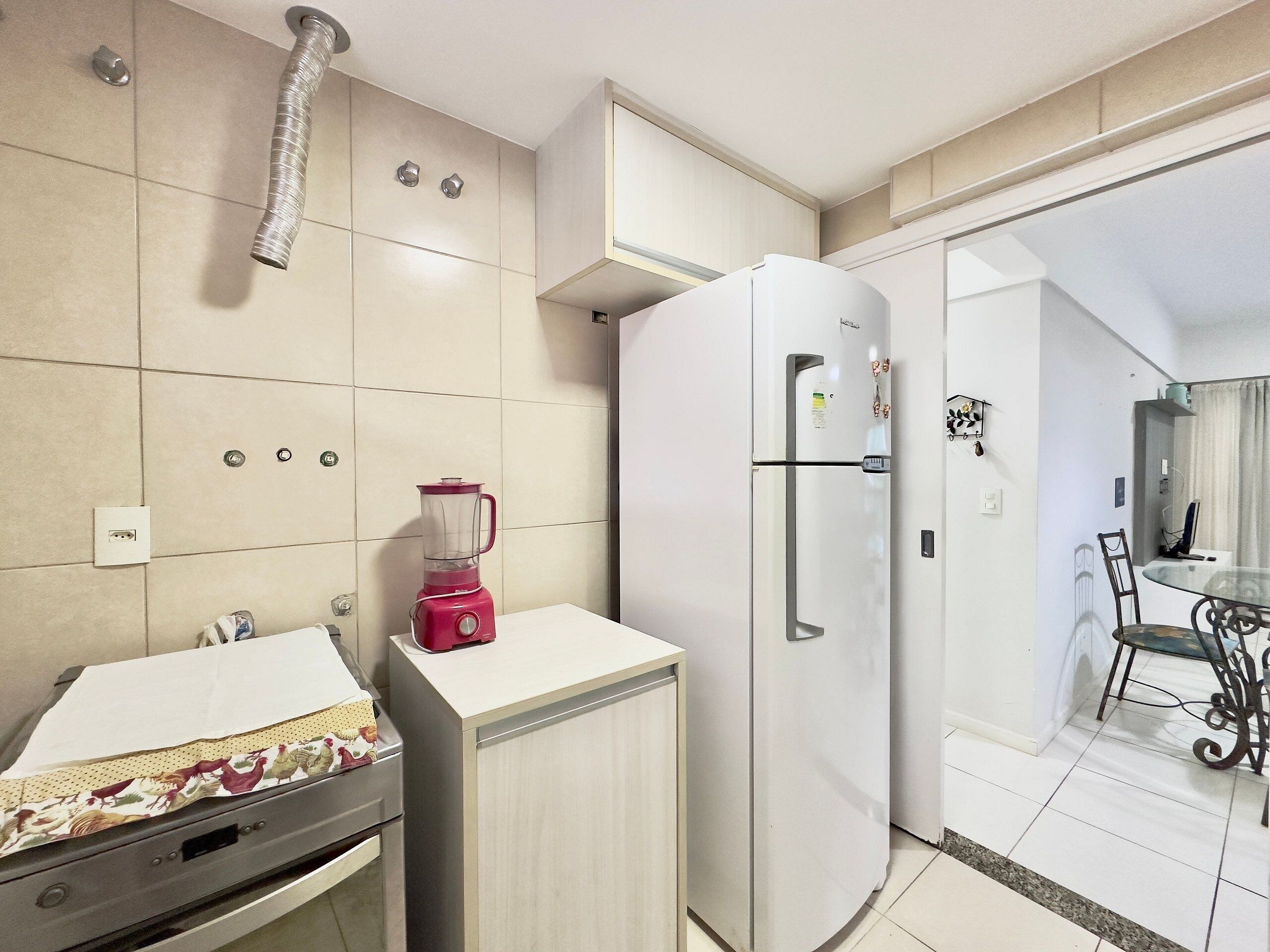 Apartemen Basic | Dapur pribadi | Lemari es, microwave, oven, dan blender