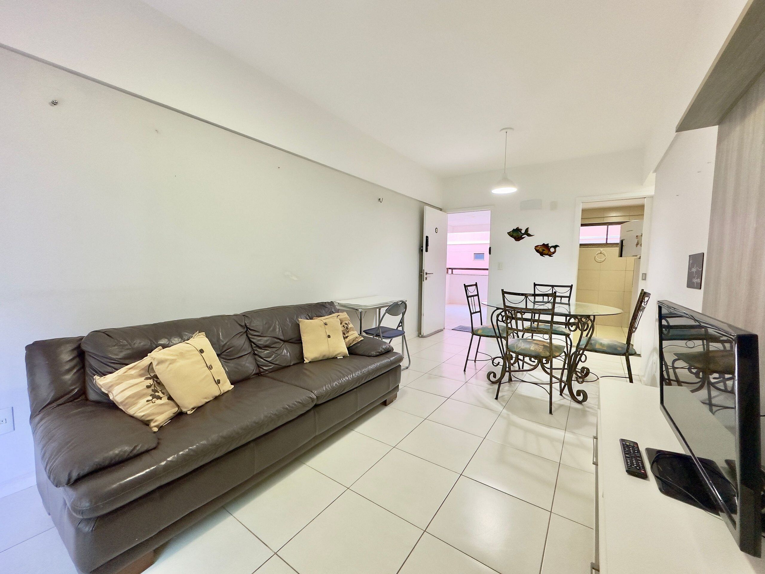 Basic Apartment | Living area