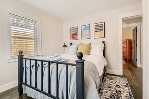 2 Schlafzimmer, Bügeleisen/Bügelbrett, kostenloses WLAN, Bettwäsche