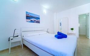 1 soveværelse, strygejern/strygebræt, internetforbindelse, sengetøj