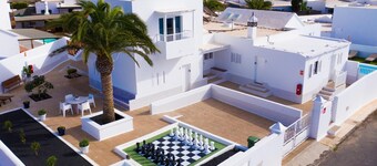 One bedroom apartment with balcony