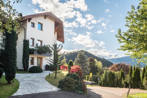 Apartment 'Residence Skutial - Schlern' with Mountain View, Balconies & Wi-Fi