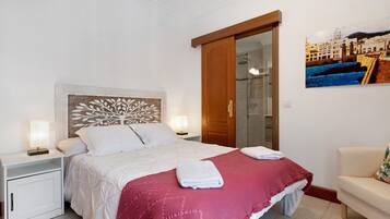 2 soverom, strykejern/-brett, wi-fi (inkludert) og sengetøy