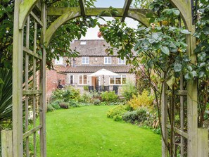Exterior - The Old Antique Shop (Norton, near Malton)