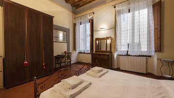 Apartamento clássico | 1 quarto, roupas de cama premium, edredons de pluma