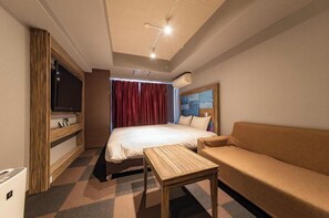 1 habitación, escritorio, tabla de planchar con plancha y wifi gratis 