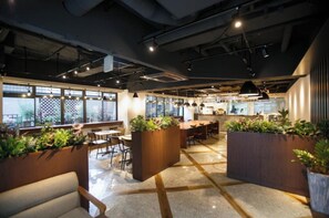 Dining - Nonsmoking Twin room Stay without meals Room  / Osaka Ōsaka (Osaka)