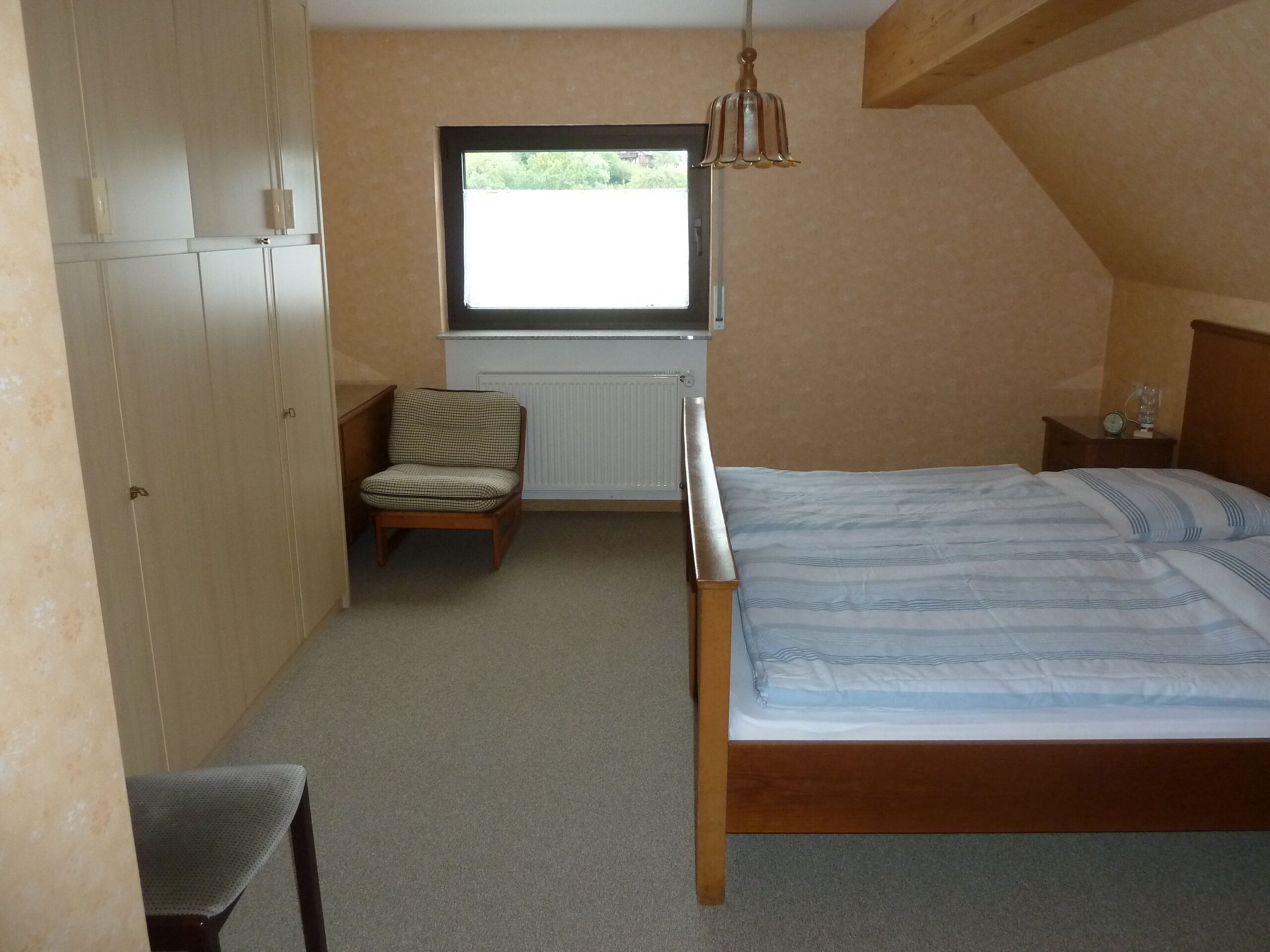 2 bedrooms, desk, travel crib, free WiFi