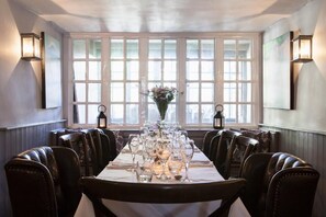 Dining - The Highway Inn (Burford)