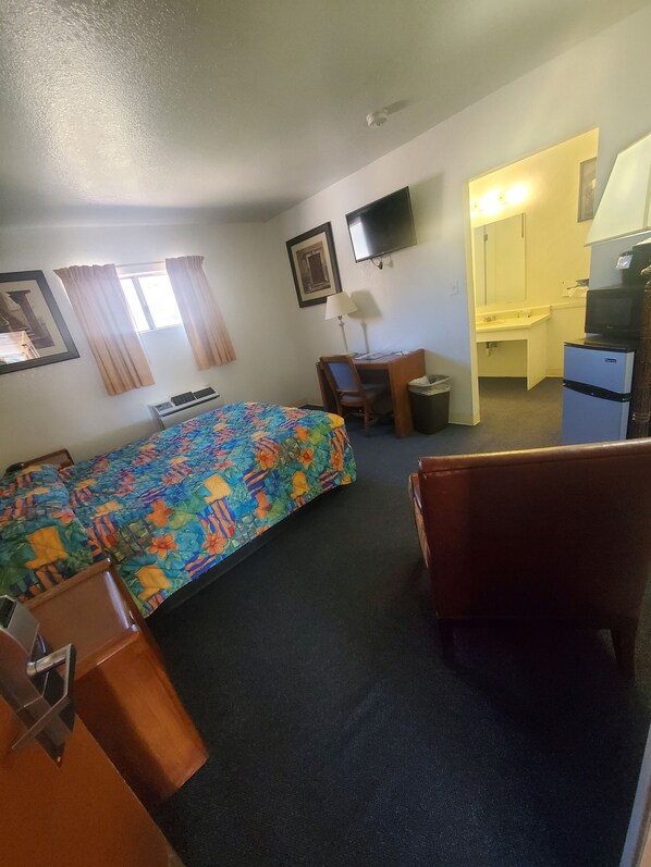 Single Room | Bathroom