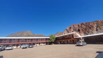 Façana frontal de l'allotjament