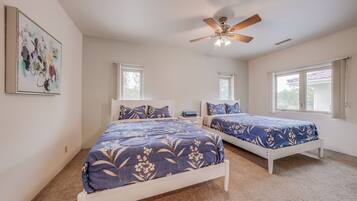 6 Schlafzimmer, Schreibtisch, Bügeleisen/Bügelbrett, kostenloses WLAN