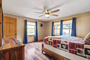6 Schlafzimmer, Bügeleisen/Bügelbrett, WLAN, Bettwäsche