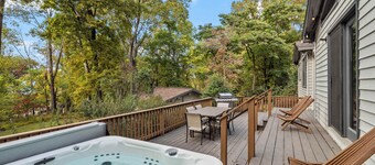 Skyland Hideaway | Mountain Cabin w/ Hot Tub