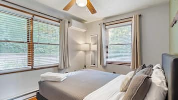 3 多间卧室、办公桌、熨斗/熨衣板、旅行婴儿床