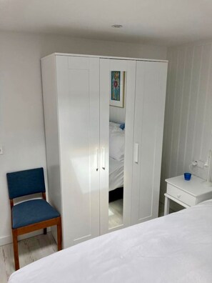 2 makuuhuonetta, vuodevaatteet