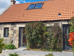 Exterior detail - The Old Barn - UK40948 (Auchtermuchty)