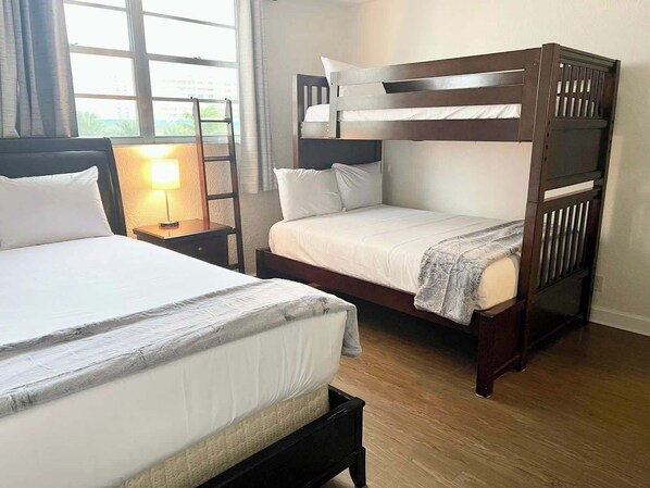 2 bedrooms, desk, iron/ironing board, WiFi