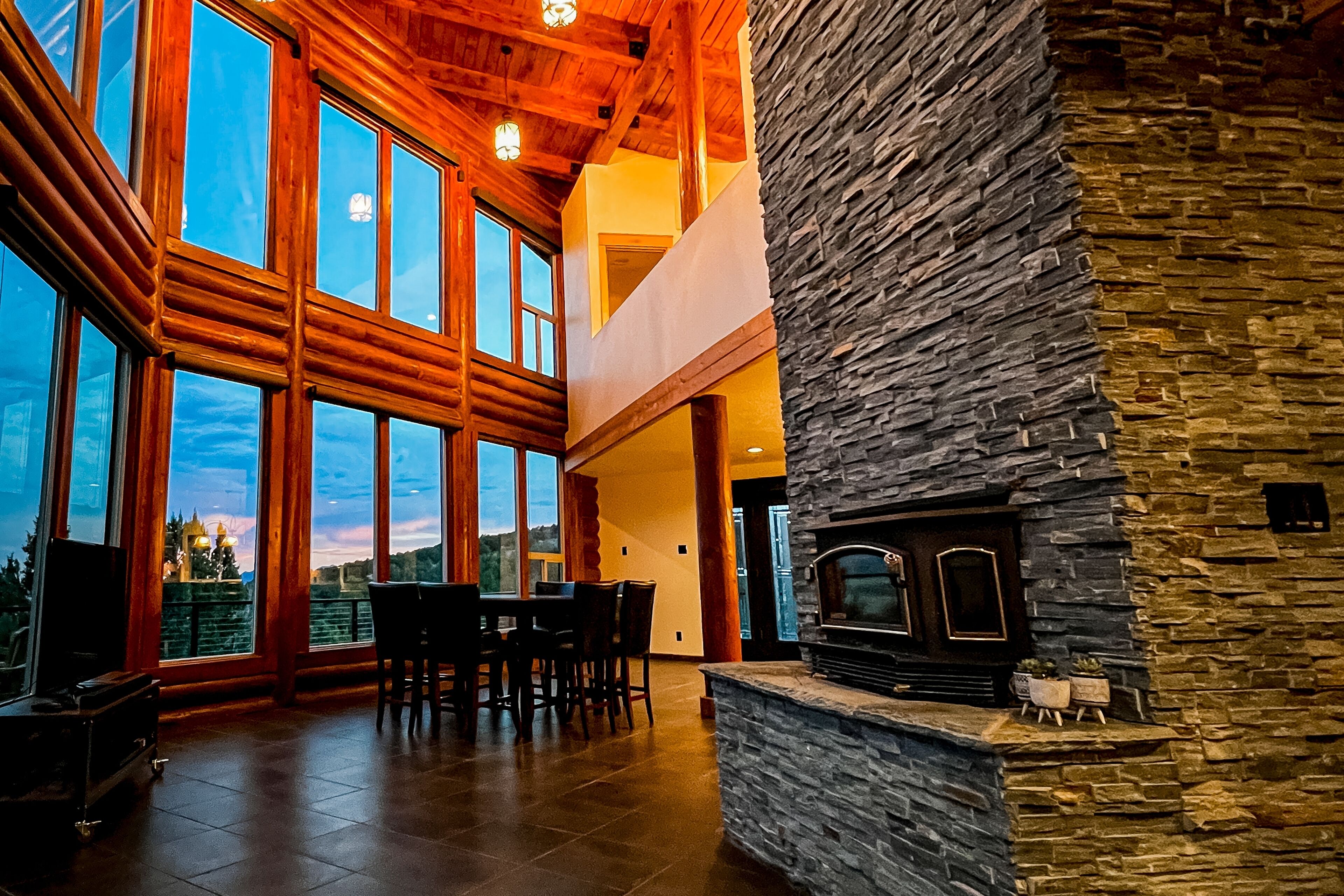 Stunning dog-friendly home on 40 acres with fireplace - near Zion National Park
