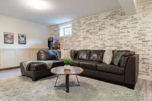 Smart TV, fireplace, video games